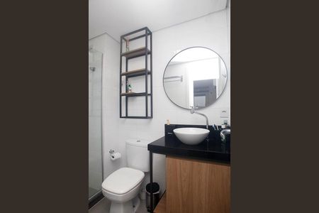 Banheiro de apartamento à venda com 2 quartos, 45m² em Centro Histórico, Porto Alegre