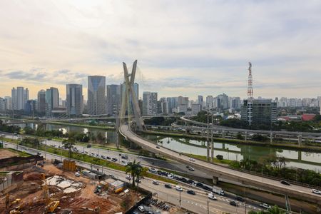 Vista da Sala de apartamento à venda com 3 quartos, 211m² em Real Parque, São Paulo