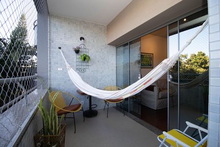 Apartamento para alugar com 87m², 2 quartos e 1 vaga Apartamento para alugar com 87m², 2 quartos e 1 vagaSacada