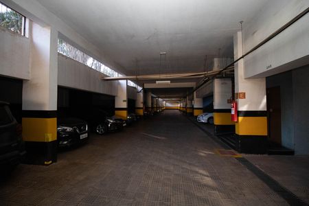 Garagem de apartamento para alugar com 2 quartos, 87m² em Sqn 111, Brasília