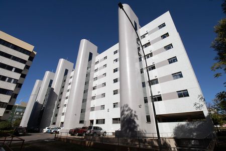 Fachada de apartamento para alugar com 2 quartos, 87m² em Sqn 111, Brasília