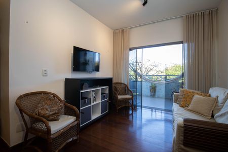 Sala de apartamento para alugar com 2 quartos, 87m² em Sqn 111, Brasília