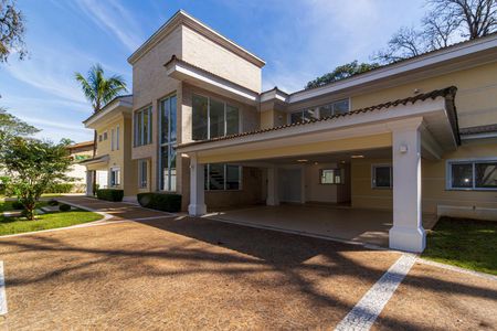 Garagem de casa à venda com 6 quartos, 920m² em Vila Represa, São Paulo