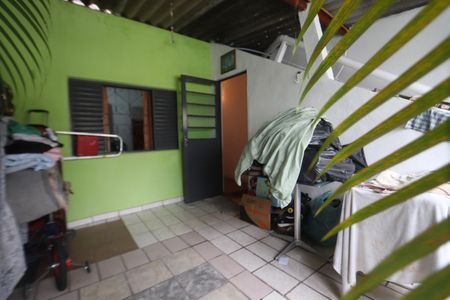 Casa à venda com 151m², 3 quartos e 2 vagasVaranda
