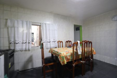 Casa à venda com 151m², 3 quartos e 2 vagasCozinha