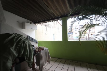 Casa à venda com 151m², 3 quartos e 2 vagasVaranda