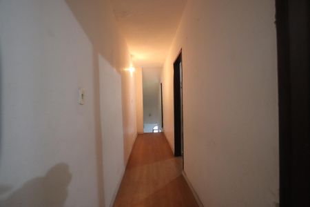 Casa à venda com 151m², 3 quartos e 2 vagasCorredor