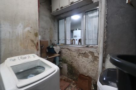 Casa à venda com 151m², 3 quartos e 2 vagasLavanderia