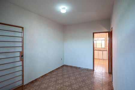 Casa para alugar com 2 quartos, 83m² em Jardim Laguna 3, Contagem
