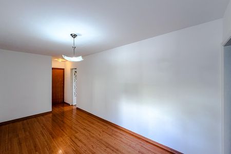 Apartamento para alugar com 72m², 3 quartos e 1 vaga Apartamento para alugar com 72m², 3 quartos e 1 vagaSala