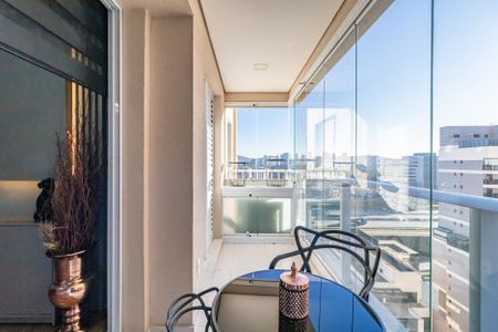 Apartamento à venda com 76m², 3 quartos e 2 vagas Apartamento à venda com 76m², 3 quartos e 2 vagasVaranda