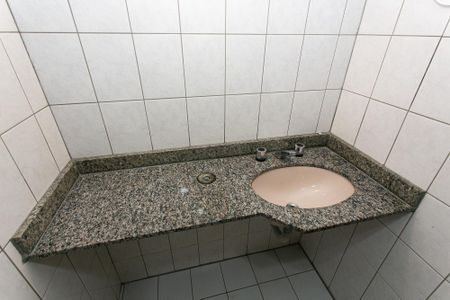 Apartamento à venda com 70m², 3 quartos e 2 vagas Apartamento à venda com 70m², 3 quartos e 2 vagasBanheiro