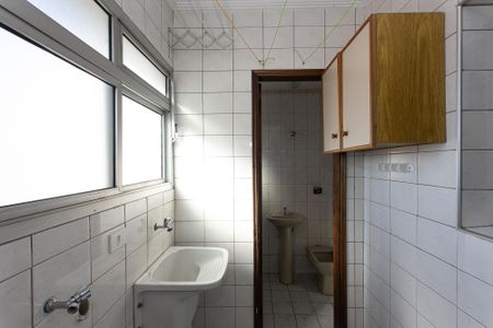 Apartamento à venda com 70m², 3 quartos e 2 vagas Apartamento à venda com 70m², 3 quartos e 2 vagasÁrea de Serviço