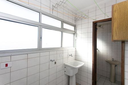 Apartamento à venda com 70m², 3 quartos e 2 vagas Apartamento à venda com 70m², 3 quartos e 2 vagasÁrea de Serviço