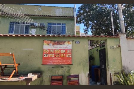 Fachada de casa à venda com 2 quartos, 46m² em Realengo, Rio de Janeiro