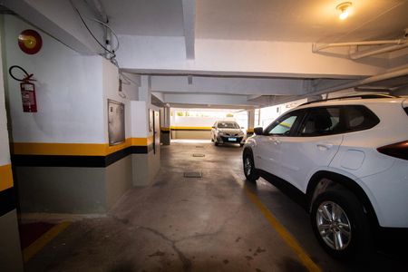 Garagem de apartamento à venda com 3 quartos, 98m² em Jardim América, Belo Horizonte