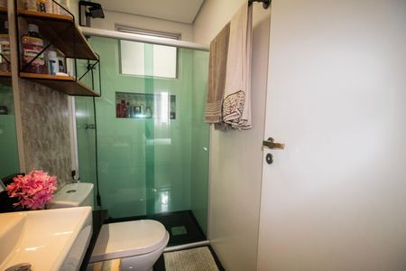 Banheiro da Suite de apartamento à venda com 3 quartos, 98m² em Jardim América, Belo Horizonte