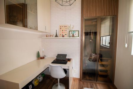 Quarto 01 de apartamento à venda com 3 quartos, 98m² em Jardim América, Belo Horizonte