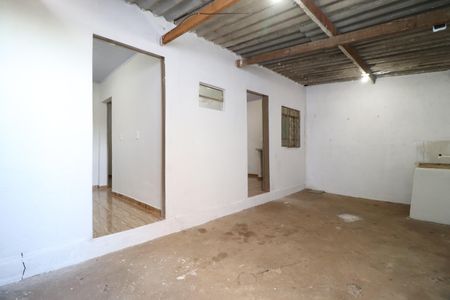 Casa para alugar com 45m², 2 quartos e 1 vagaÁrea de Serviço