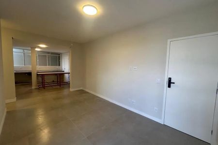 Apartamento para alugar com 65m², 2 quartos e 1 vaga Apartamento para alugar com 65m², 2 quartos e 1 vagaSala