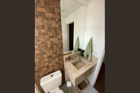 Apartamento para alugar com 55m², 2 quartos e 1 vaga Apartamento para alugar com 55m², 2 quartos e 1 vagaBanheiro