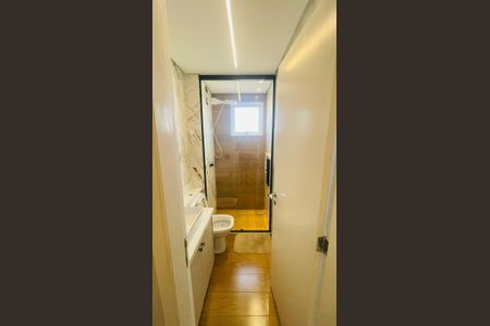 Apartamento à venda com 58m², 2 quartos e 2 vagas Apartamento à venda com 58m², 2 quartos e 2 vagasBanheiro 1