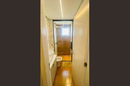Apartamento à venda com 58m², 2 quartos e 2 vagas Apartamento à venda com 58m², 2 quartos e 2 vagasBanheiro