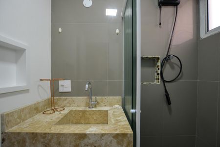 Apartamento para alugar com 40m², 2 quartos e 1 vagaBANHEIRO