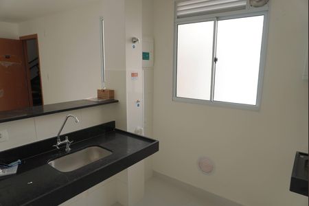 Cozinha e Área de Serviço de apartamento para alugar com 2 quartos, 39m² em Chácara Estela, Barueri