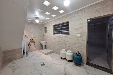 Área de Serviço de casa para alugar com 3 quartos, 147m² em Campestre, Santo André