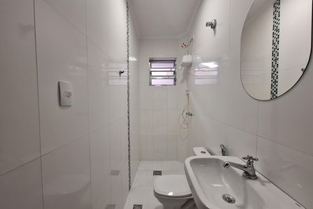 Casa para alugar com 147m², 3 quartos e 2 vagas Casa para alugar com 147m², 3 quartos e 2 vagasBanheiro Corredor