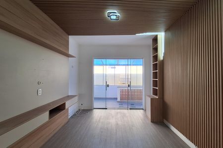 Casa para alugar com 147m², 3 quartos e 2 vagas Casa para alugar com 147m², 3 quartos e 2 vagasSuíte