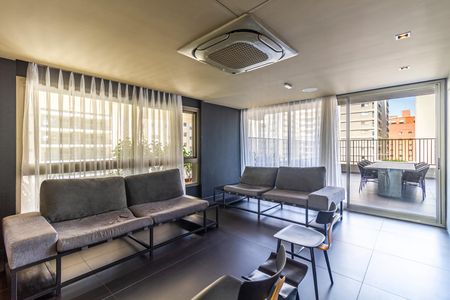 Studio à venda com 46m², 1 quarto e sem vaga Studio à venda com 46m², 1 quarto e sem vagaÁrea comum - Salão de festas 2