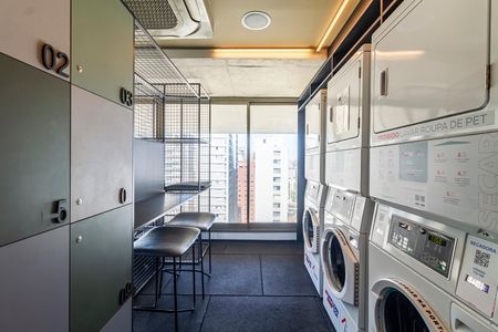 Studio à venda com 46m², 1 quarto e sem vaga Studio à venda com 46m², 1 quarto e sem vagaÁrea comum - Lavanderia