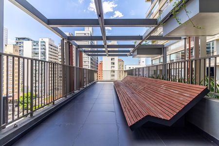 Studio à venda com 46m², 1 quarto e sem vaga Studio à venda com 46m², 1 quarto e sem vagaÁrea comum - Salão de festas 2