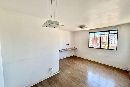 Sala de apartamento à venda com 2 quartos, 54m² em Conjunto Habitacional Padre Manoel de Paiva, São Paulo