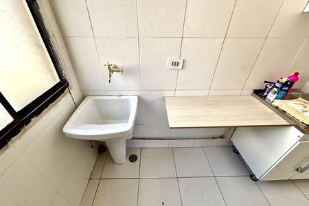Área de serviço  de apartamento à venda com 2 quartos, 54m² em Conjunto Habitacional Padre Manoel de Paiva, São Paulo