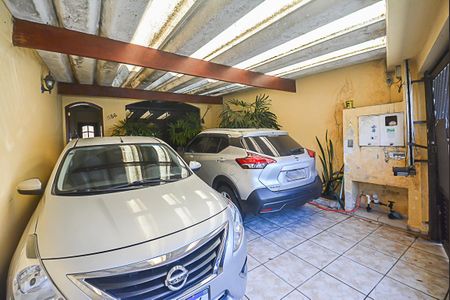 Garagem de casa à venda com 3 quartos, 212m² em Nova Petrópolis, São Bernardo do Campo