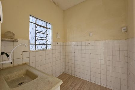 Casa para alugar com 2 quartos, 60m² em Cachoeirinha, Belo Horizonte
