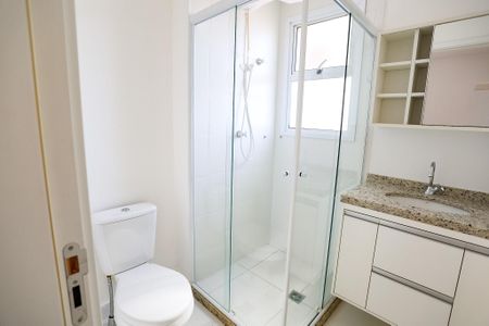Apartamento para alugar com 74m², 2 quartos e 1 vaga Apartamento para alugar com 74m², 2 quartos e 1 vagaBanheiro