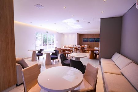 Apartamento para alugar com 74m², 2 quartos e 1 vaga Apartamento para alugar com 74m², 2 quartos e 1 vagaSalão de Festas
