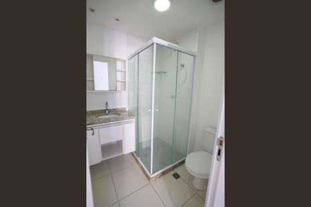Banheiro de apartamento para alugar com 2 quartos, 74m² em Ribeirânia, Ribeirão Preto
