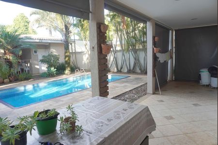 Área Externa de casa de condomínio à venda com 3 quartos, 490m² em Tarumã, Barueri