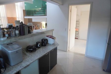 Cozinha de casa de condomínio à venda com 3 quartos, 490m² em Tarumã, Barueri