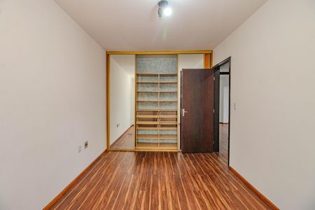 Suíte de apartamento para alugar com 3 quartos, 100m² em Jardim Itu, Porto Alegre