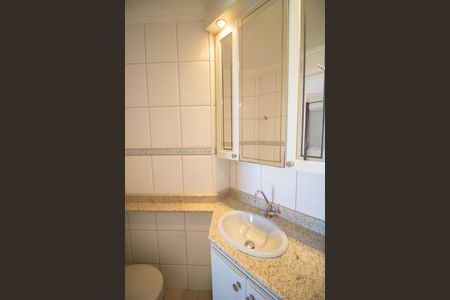 Apartamento para alugar com 73m², 3 quartos e 2 vagas Apartamento para alugar com 73m², 3 quartos e 2 vagasBANHEIRO