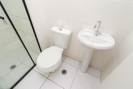 Banheiro de apartamento para alugar com 2 quartos, 32m² em Itaquera, São Paulo