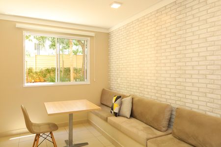 Apartamento para alugar com 32m², 2 quartos e sem vagaÁrea comum - Salão de festas