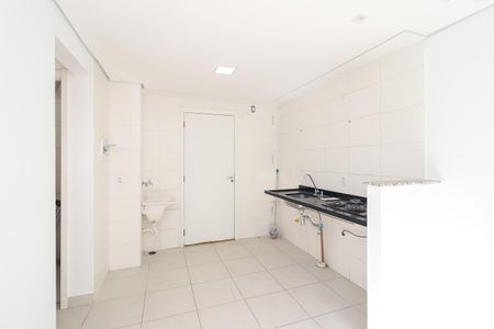 Apartamento para alugar com 32m², 2 quartos e sem vaga Apartamento para alugar com 32m², 2 quartos e sem vagaSala/Cozinha