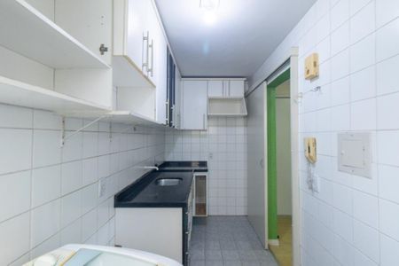 Cozinha e Área de Serviço de apartamento à venda com 2 quartos, 63m² em Pinheirinho, Curitiba